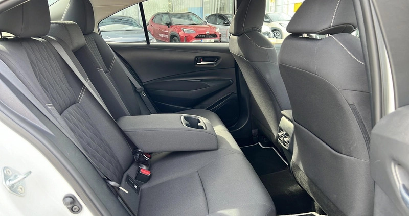 Toyota Corolla cena 105900 przebieg: 24582, rok produkcji 2022 z Cedynia małe 379